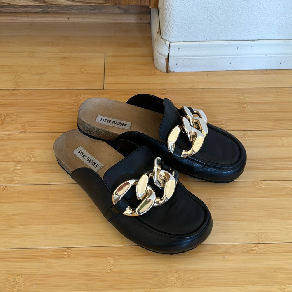 Steve Madden black gold oversized buckle viral slip on slide shoes mules classic